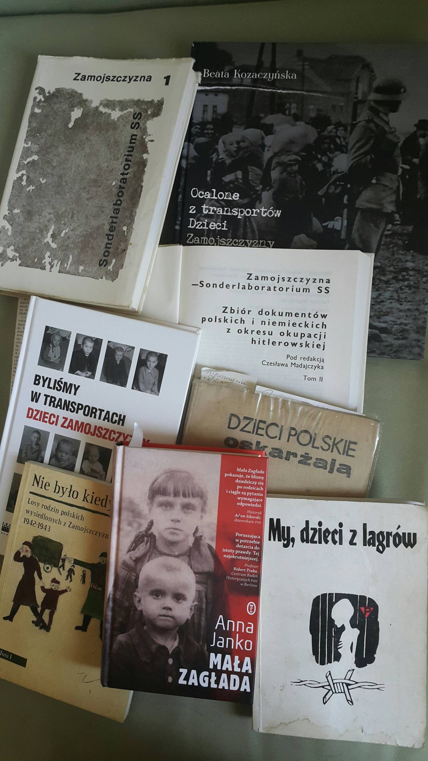 książki o Dzieciach Zamojszczyzny.jpg